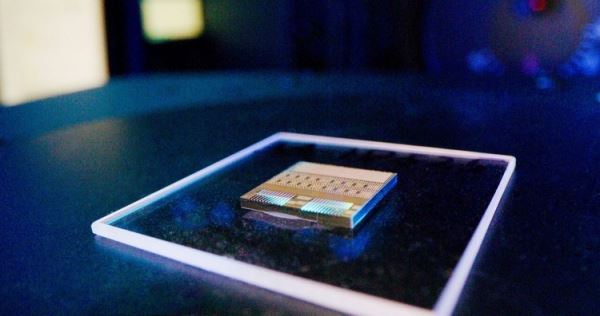 Технологии кремниевой фотоники для сверхбыстрой связи между чипами стали привлекать всё больше инвестиций 